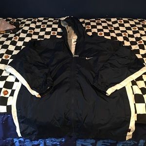 90’s Nike windbreaker